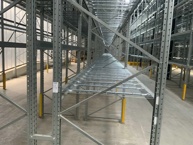 Dexion p90 palletstelling 24 secties - afbeelding 9 van  11