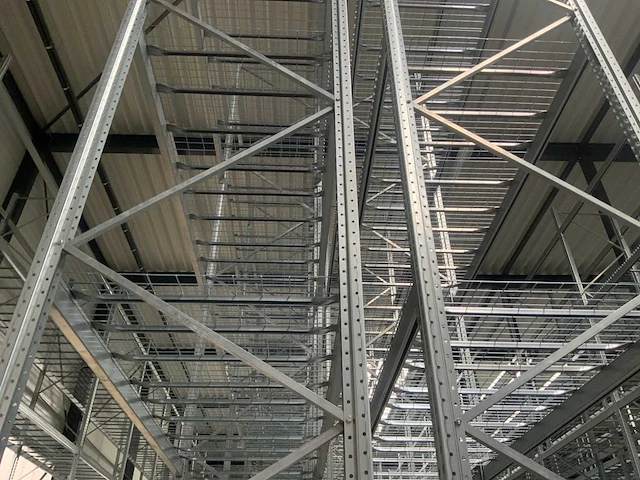 Dexion p90 palletstelling 24 secties - afbeelding 11 van  11