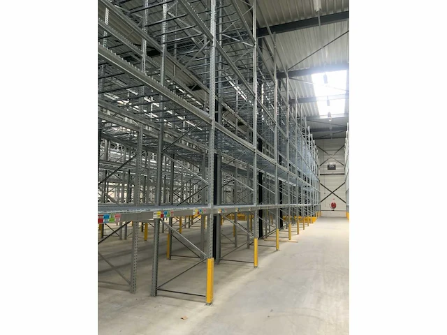 Dexion p90 palletstelling 30 secties - afbeelding 6 van  7