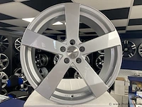 Dezent aluminium velgenset - 5x105 7.5j et38 - afbeelding 1 van  1