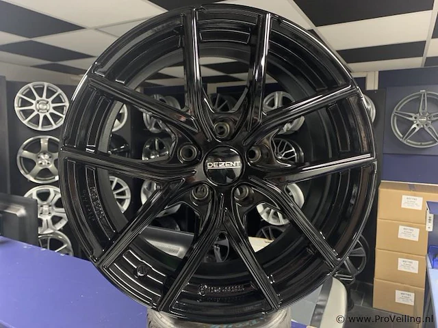 Dezent to aluminium velgenset - 5x112 7.5j et38 - afbeelding 1 van  1