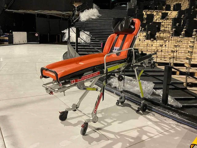 Diacmedical stollenwerk brancard - afbeelding 1 van  7