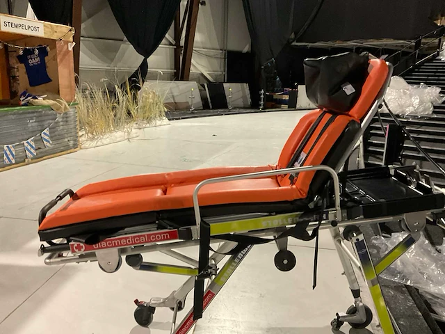 Diacmedical stollenwerk brancard - afbeelding 4 van  7