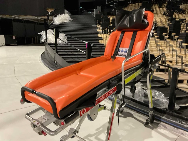 Diacmedical stollenwerk brancard - afbeelding 5 van  7
