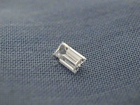 Diamant - 0.23 carat baguette geslepen diamant (gecertificeerd) - afbeelding 1 van  4