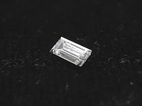 Diamant - 0.24 carat baguette geslepen diamant (gecertificeerd) - afbeelding 1 van  4