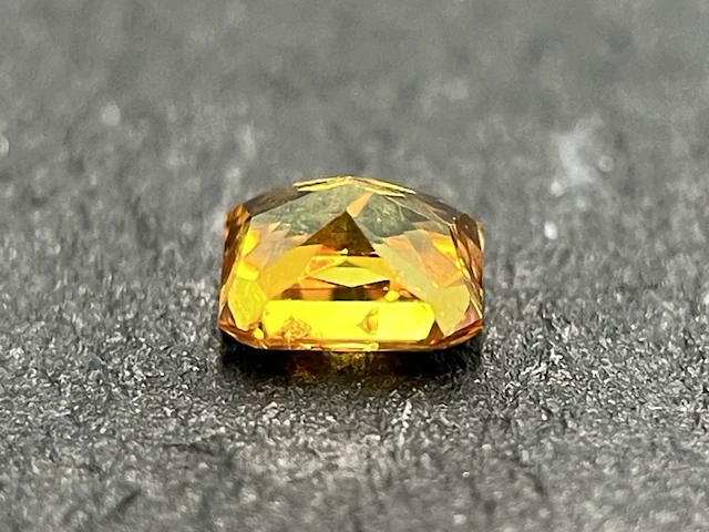 Diamant - 0.29 carat natuurlijk oranje diamant (gecertificeerd) - afbeelding 2 van  6