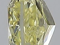 Diamant - 0.31 carat fancy geel vierkant briljant geslepen diamant met een gia certificaat (gecertificeerd) - afbeelding 2 van  5