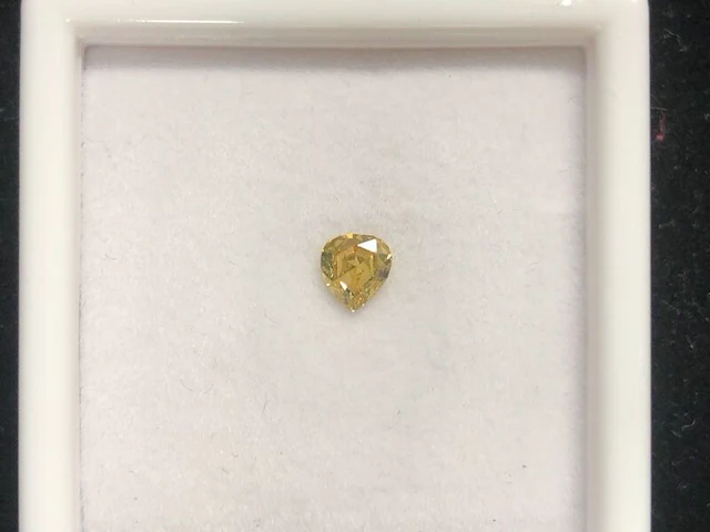 Diamant - 0.37 carat echte gekleurde diamant - afbeelding 1 van  5