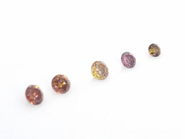 Diamant - 0.46 carat natuurlijke diamant (gecertificeerd) - afbeelding 2 van  5
