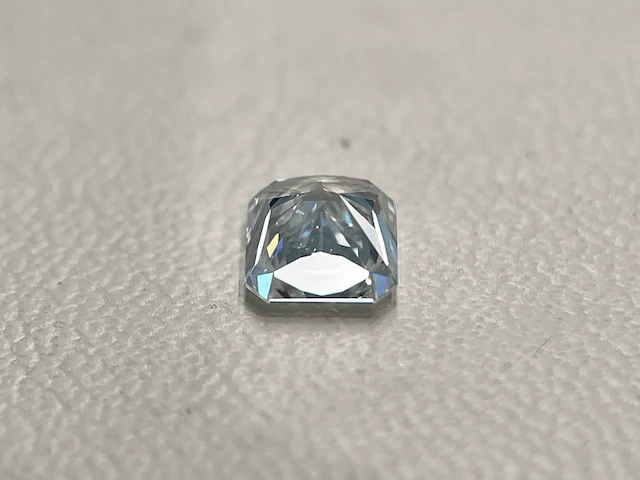 Diamant - 0.50 carat kussenvorm geslepen diamant met een gia certificaat - afbeelding 3 van  5