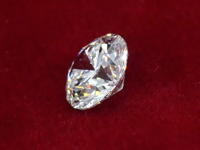 Diamant - 0.50 karaat briljant diamant (gecertificeerd) - afbeelding 2 van  4