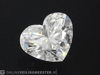 Diamant - 0.56 karaat hart vorm geslepen diamant (gecertificeerd) - afbeelding 1 van  3