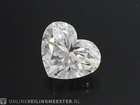 Diamant - 0.56 karaat hart vorm geslepen diamant (gecertificeerd) - afbeelding 2 van  3