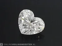 Diamant - 0.56 karaat hart vorm geslepen diamant (gecertificeerd) - afbeelding 2 van  3