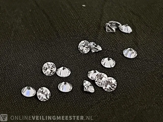 Diamant - 0.57 karaat echte diamant - afbeelding 1 van  1
