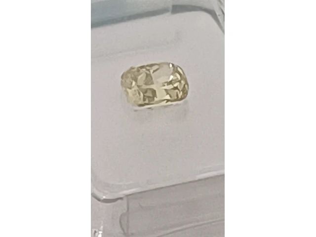 Diamant - 0.61ct ( igi gecertificeerd ), si1 fancy color - afbeelding 2 van  12