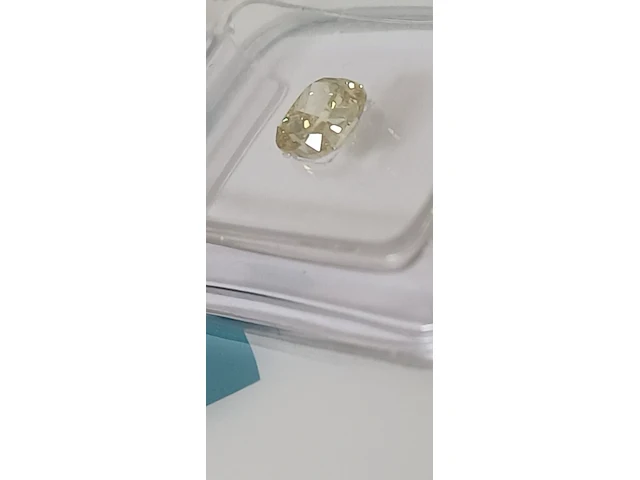 Diamant - 0.61ct ( igi gecertificeerd ), si1 fancy color - afbeelding 7 van  12