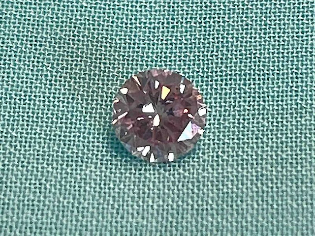 Diamant - 0.67 carat echte fancy roze gekleurde unieke diamant (gecertificeerd) - afbeelding 1 van  7