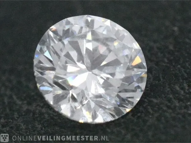 Diamant - 0.76 karaat diamant (gecertificeerd) - afbeelding 1 van  3