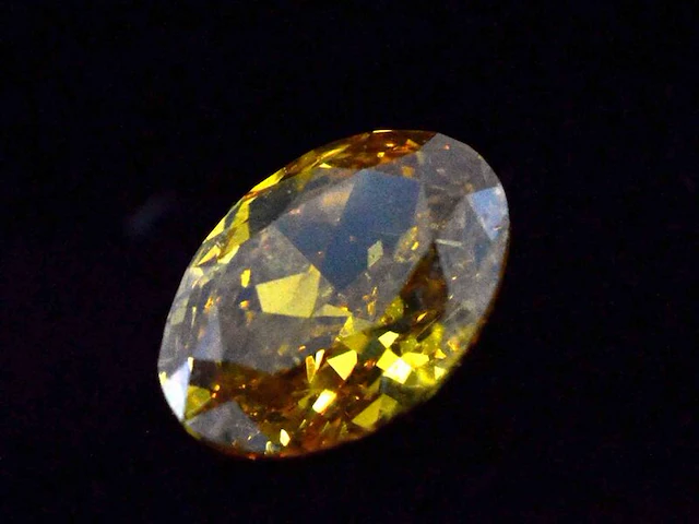 Diamant - 0.81 carat echte fancy diamant (gecertificeerd) - afbeelding 1 van  6