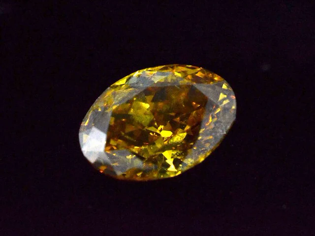 Diamant - 0.81 carat echte fancy diamant (gecertificeerd) - afbeelding 4 van  6