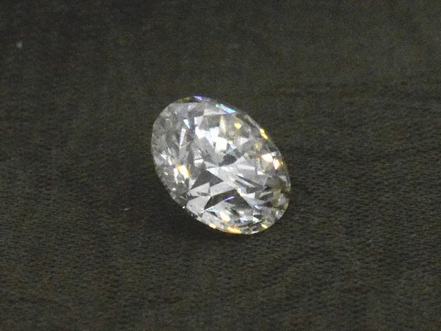 Diamant - 0.82 carat diamant (gecertificeerd) - afbeelding 3 van  5