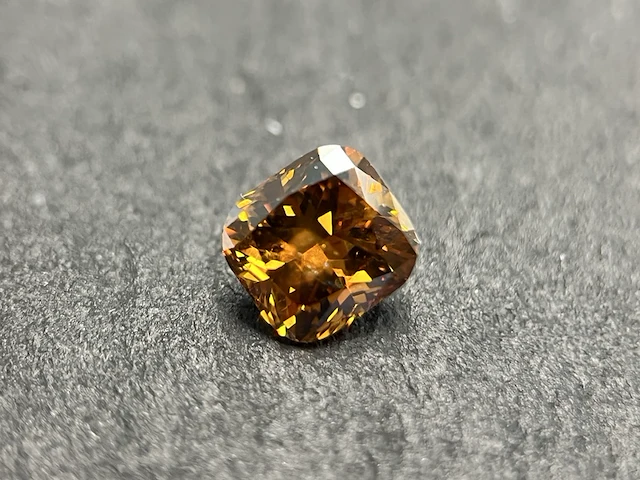Diamant - 0.82 carat natuurlijke oranje diamant (gecertificeerd) - afbeelding 1 van  5