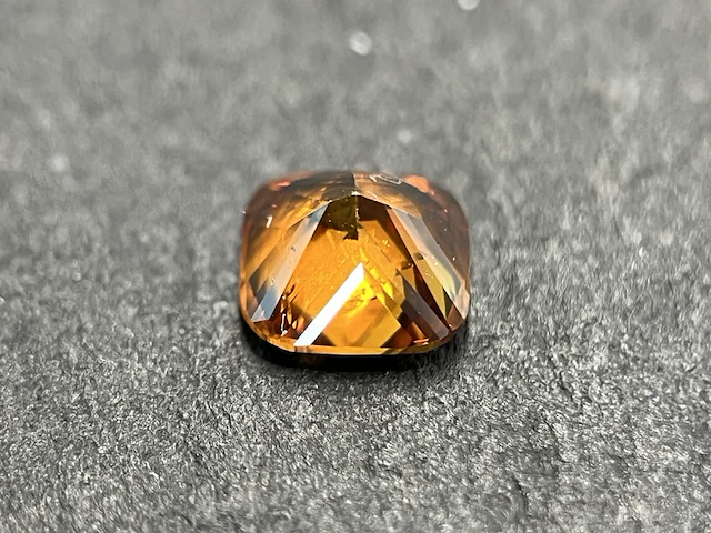 Diamant - 0.82 carat natuurlijke oranje diamant (gecertificeerd) - afbeelding 2 van  5