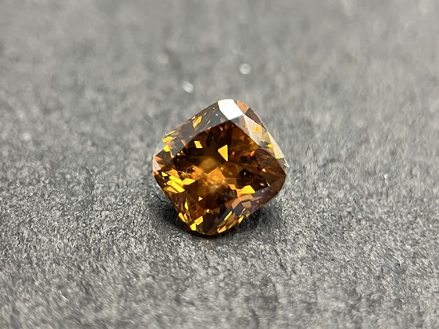 Diamant - 0.82 carat natuurlijke oranje diamant (gecertificeerd) - afbeelding 1 van  4
