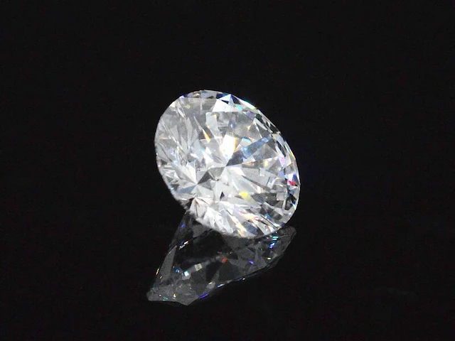 Diamant - 0.91 carat echte diamant (gecertificeerd) - afbeelding 2 van  5