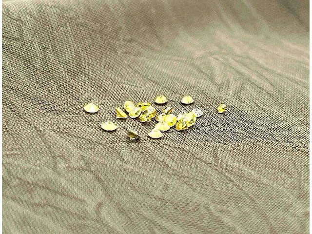 Diamant - 1.02 carat gele diamant - afbeelding 1 van  3
