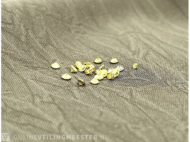 Diamant - 1.02 karaat gele diamant - afbeelding 1 van  2