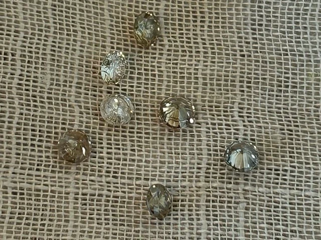 Diamant - 1.08 carat gekleurde natuurlijke diamanten - afbeelding 1 van  3