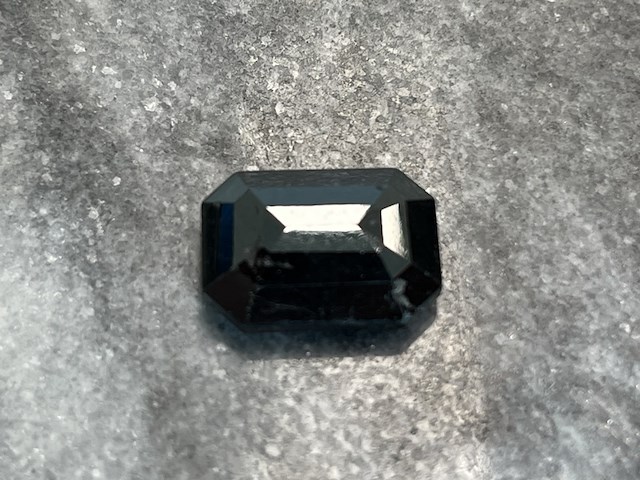 Diamant - 12.20 carat natuurlijke zwarte diamant - afbeelding 2 van  3