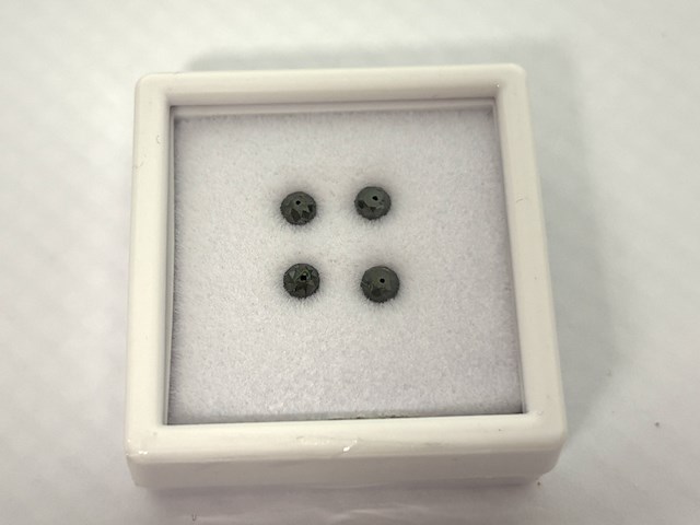 Diamant - 1.40 carat zwarte natuurlijke diamant - afbeelding 1 van  3