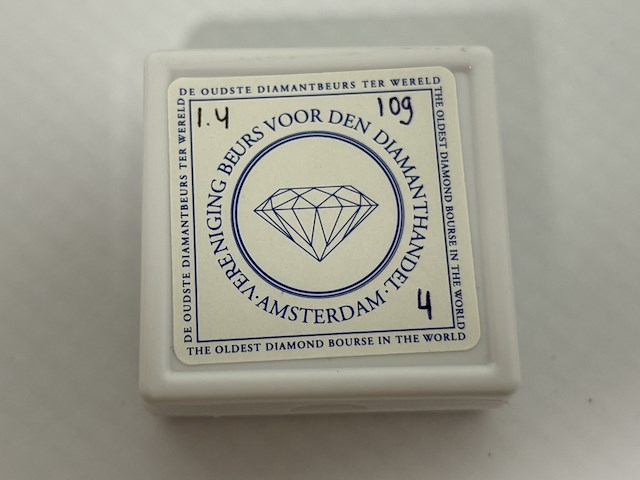 Diamant - 1.40 carat zwarte natuurlijke diamant - afbeelding 2 van  3