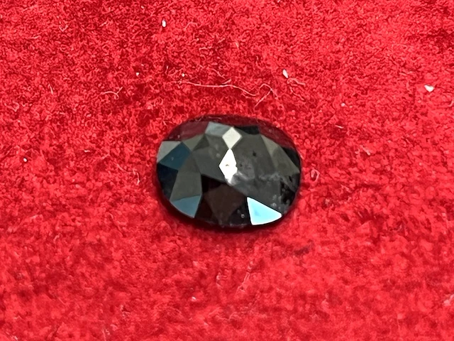 Diamant - 1.99 carat echte natuurlijke zwarte diamant in ovaal vorm (gecertificeerd) - afbeelding 2 van  2