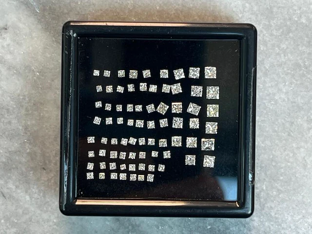 Diamant - 2.01 carat echte natuurlijke prinses geslepen diamanten - afbeelding 1 van  4