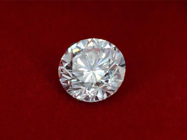 Diamant - 2.01 carat natuurlijke starcut briljant geslepen diamant (gecertificeerd) - afbeelding 2 van  5