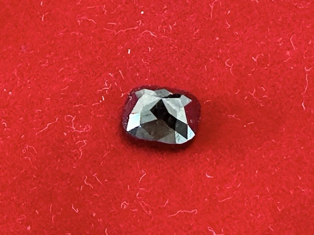 Diamant - 2.21 carat echte natuurlijke zwarte diamant in kussen vorm (gecertificeerd) - afbeelding 3 van  3