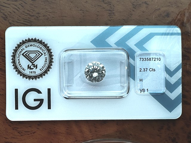 Diamant - 2.37 carat natuurlijke starcut briljant geslepen diamant (gecertificeerd) - afbeelding 1 van  3