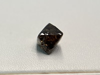 Diamant - 4.40 carat ruwe diamant - oktaeder vorm - afbeelding 2 van  3