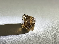 Diamant - 5.36 carat carat echte ruwe diamant - oktaeder vorm - afbeelding 3 van  5
