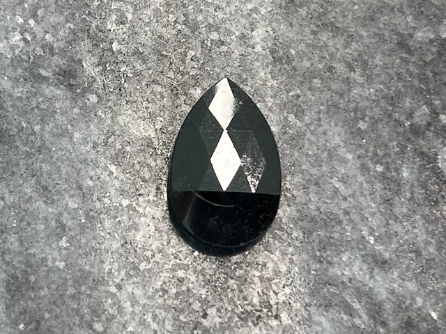 Diamant - 5.48 natuurlijke zwarte diamant - afbeelding 2 van  5