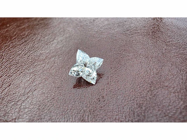Diamant - circa 1,00 carat - flower cut geslepen diamant (gecertificeerd) - afbeelding 1 van  10