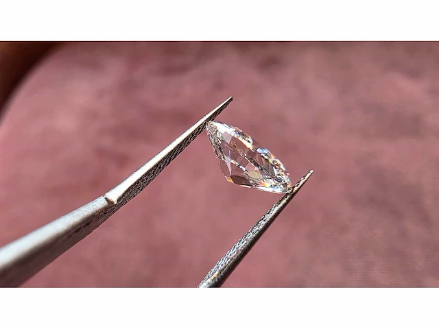 Diamant - circa 1,00 carat - oval geslepen diamant (gecertificeerd) - afbeelding 11 van  12