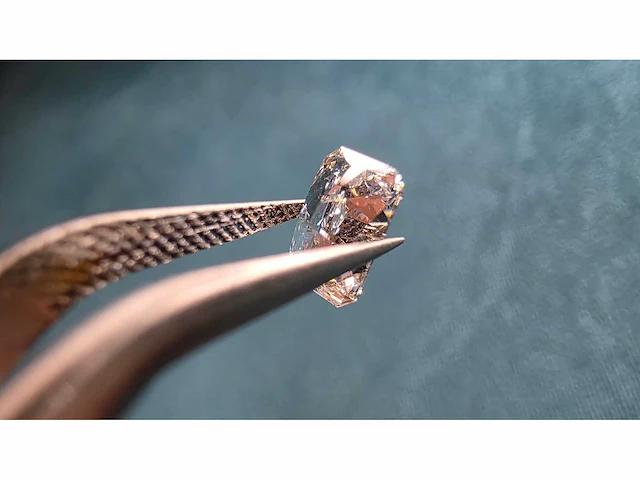 Diamant - circa 1,00 carat - radiant geslepen diamant (gecertificeerd) - afbeelding 11 van  12