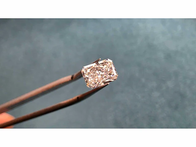 Diamant - circa 1,00 carat - radiant geslepen diamant (gecertificeerd) - afbeelding 7 van  12