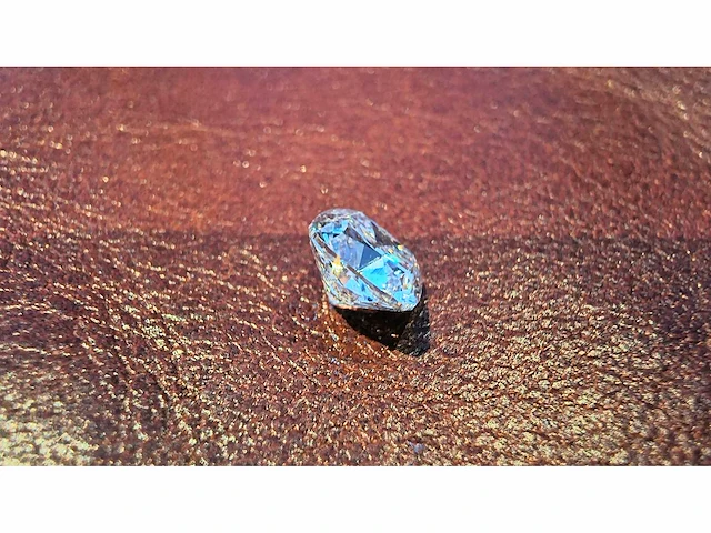 Diamant - circa 1,00 carat - square cushion briljant geslepen diamant (gecertificeerd) - afbeelding 2 van  4